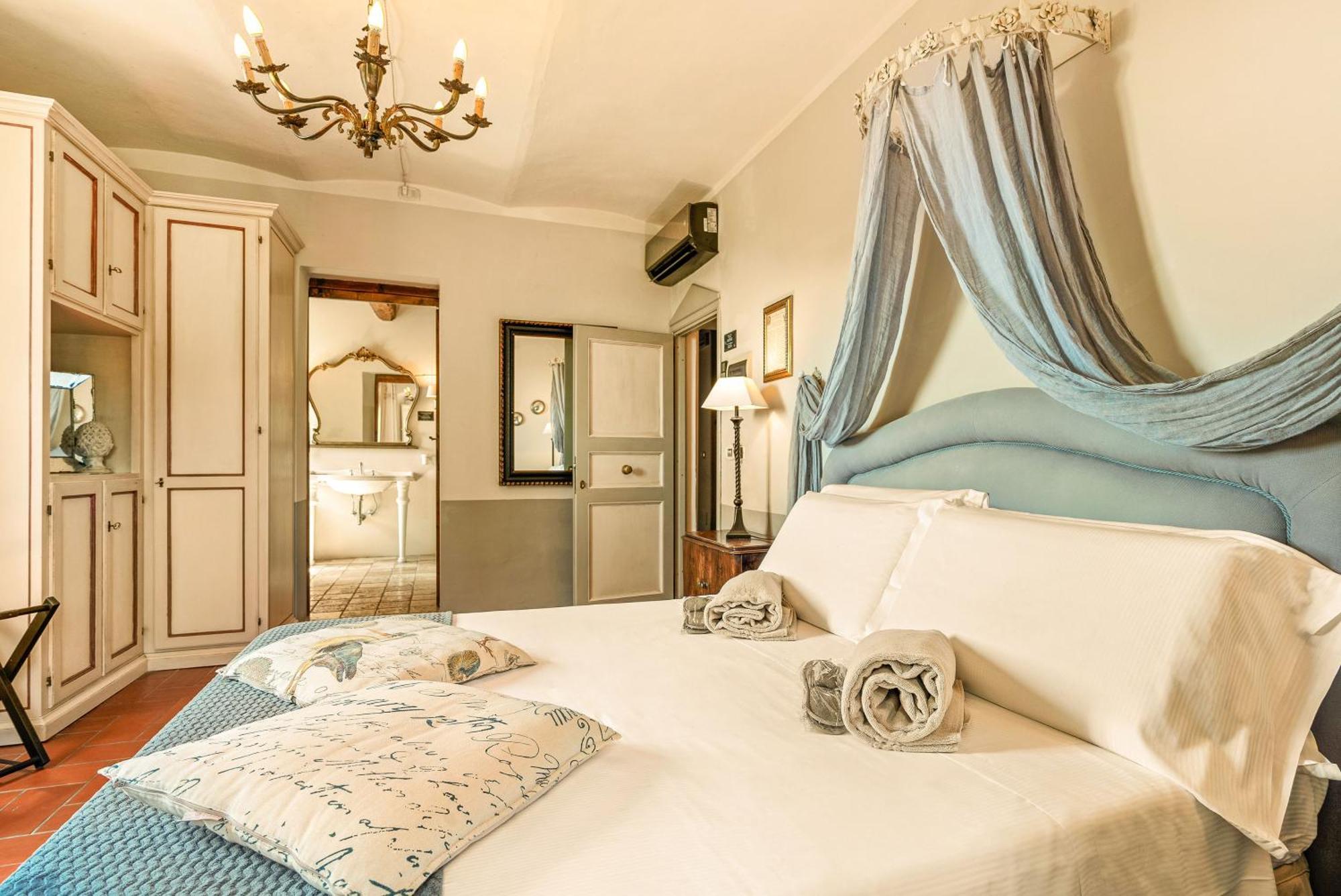 I Capricci Di Merion - Resort & Spa Tuoro sul Trasimeno Værelse billede